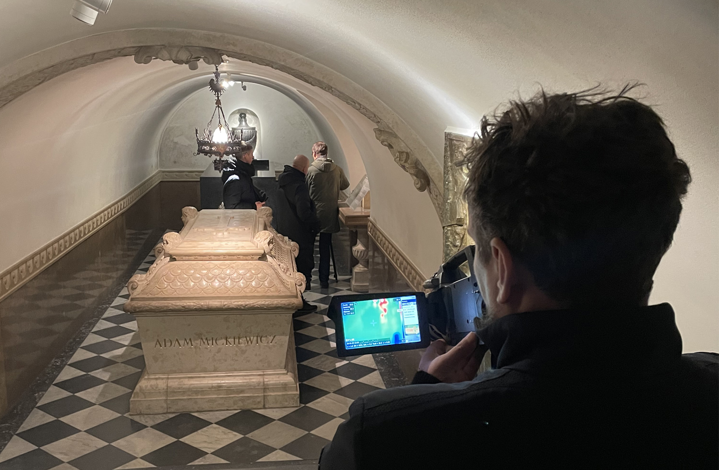 BADANIA TERMOWIZYJNE KRYPT KATEDRY WAWELSKIEJ